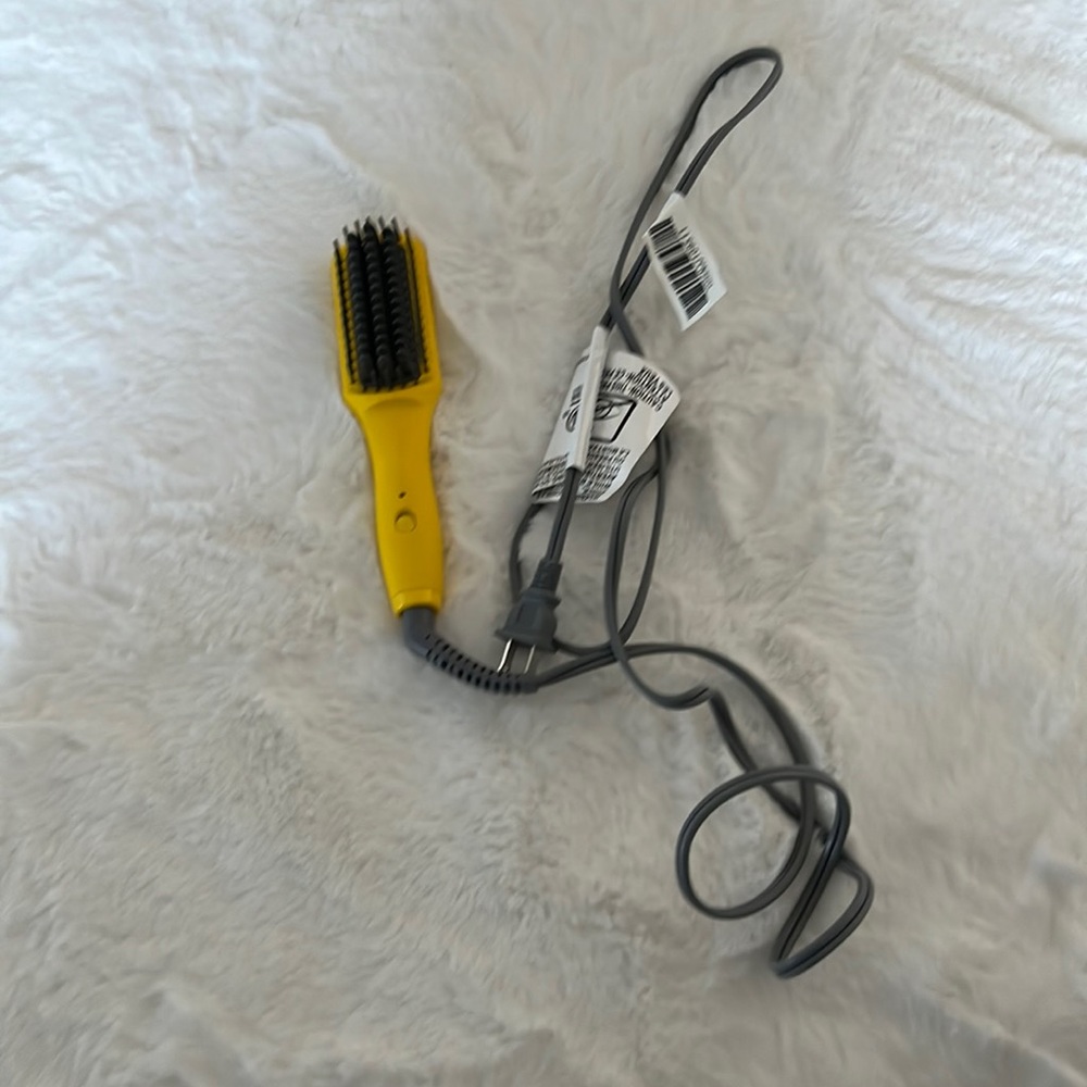 Drybar The Baby Brush Crush Mini Heated Travel Straightening Brush